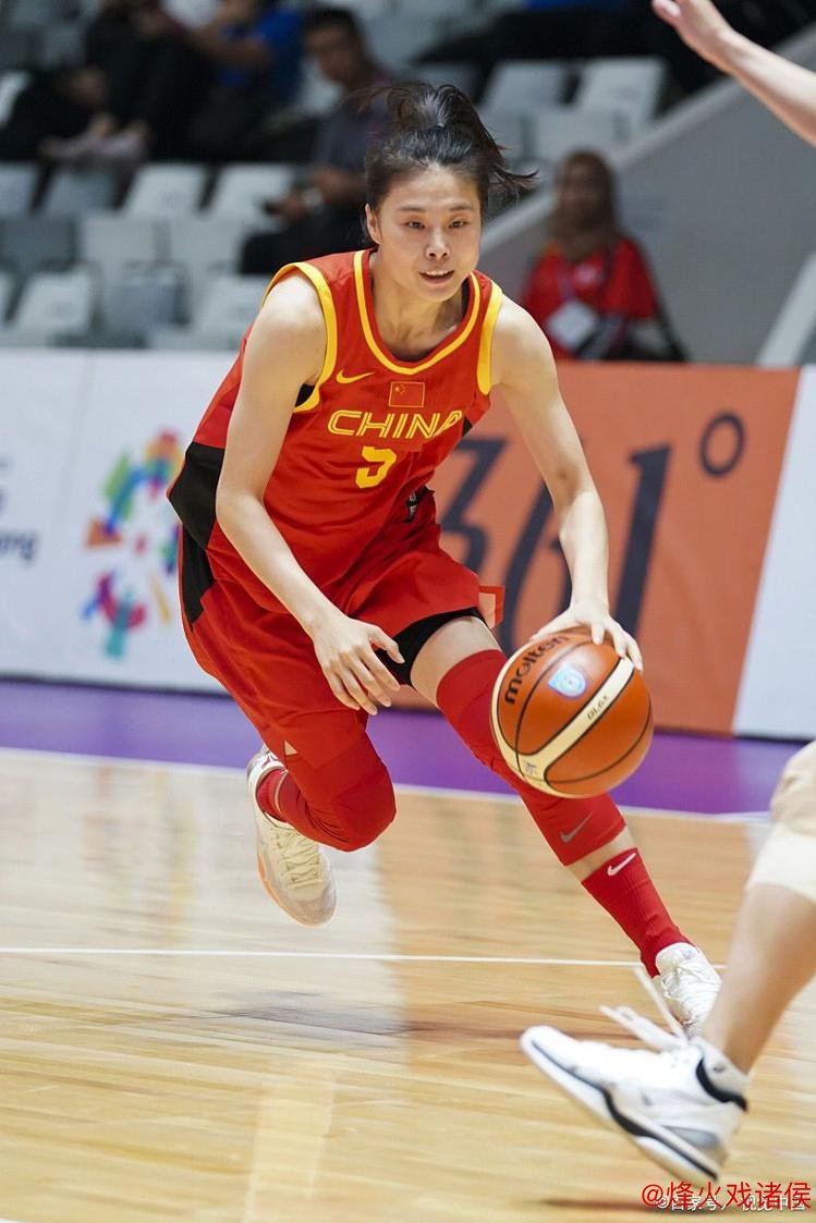 王思雨贡献14分杰克逊17+6 中国女篮遗憾不敌澳大利亚 王思雨贡献14分杰克逊17+6 中国女篮遗憾不敌澳大利亚