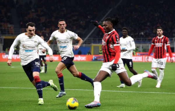 澳门六合彩 意甲-莫拉塔破门 AC米兰主场1-1卡利亚里